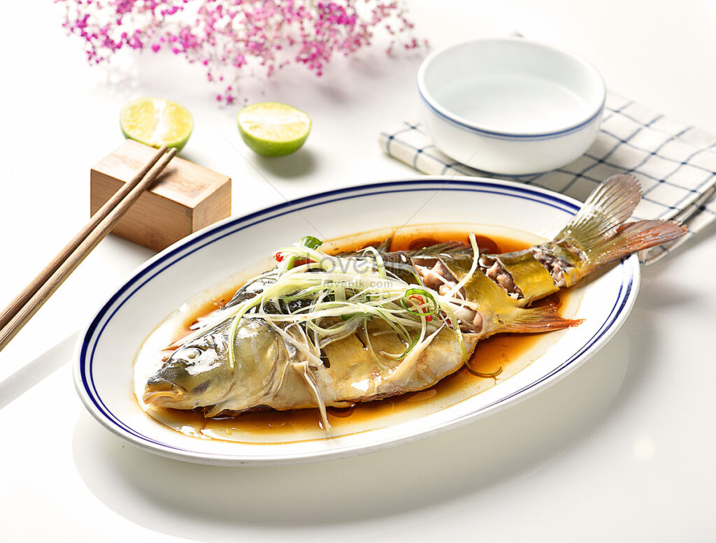 Chinese Steamed Fish (清蒸鱼)