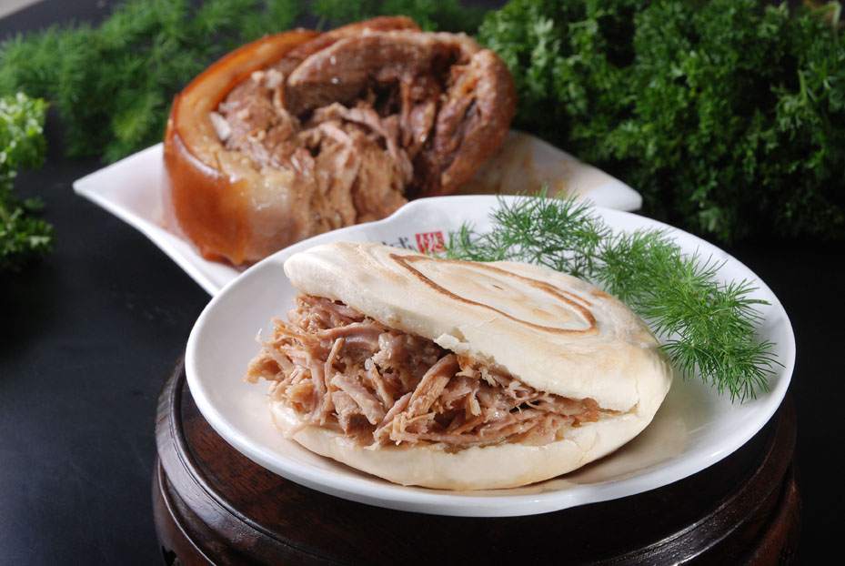 Chinese Pork Belly Bun (Rou Jia Mo, 肉夹馍)